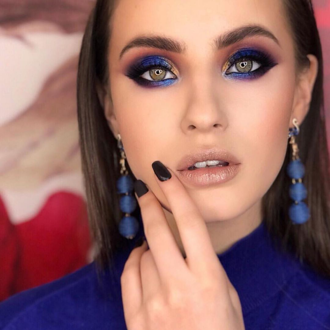 makeup-moldova-pantone-2020-classic-blue